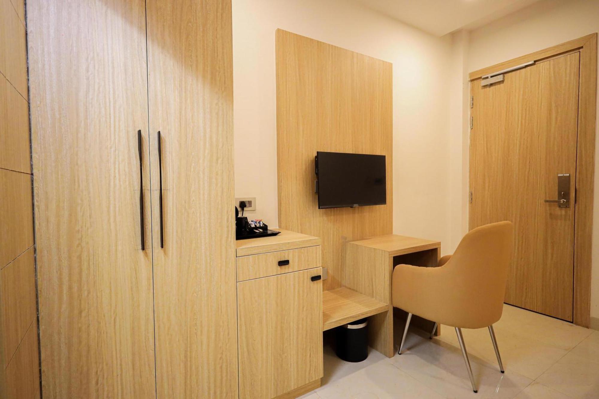 The Royal Legacy Hotel Lucknow Ngoại thất bức ảnh